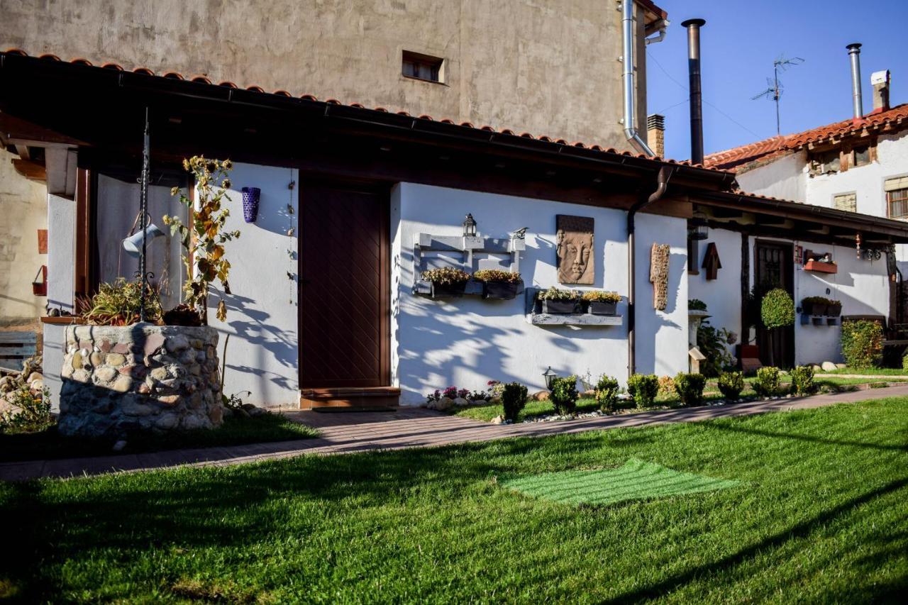 Maison d'hôtes Naquela Castroviejo Extérieur photo